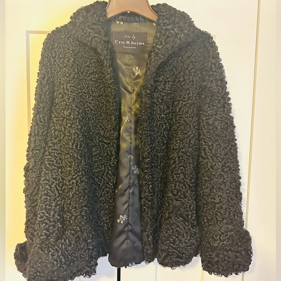 Curled lamb fur coat - Picture 3 of 10